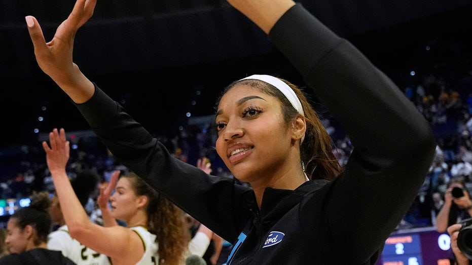 Ex-NBA player compares Angel Reese to 'Little Rock Nine' member Schools Australia
